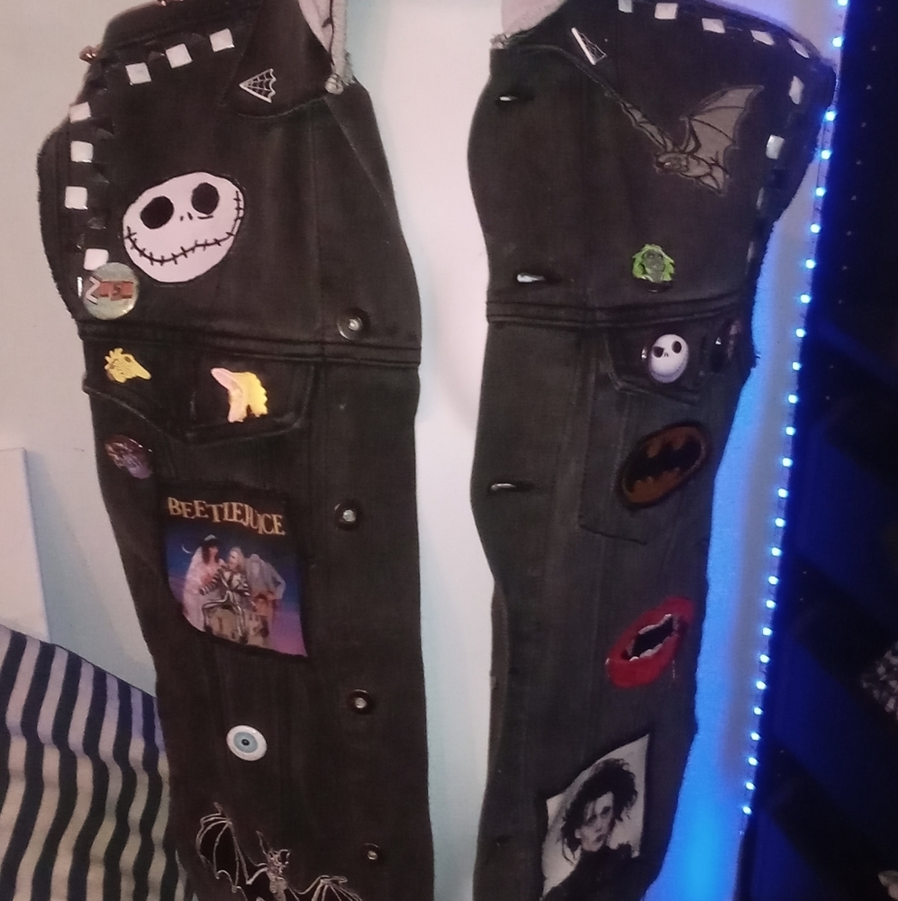 Tim Burton vest